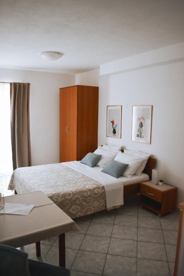 Ferienwohnung Garden House Vodice Exterior foto