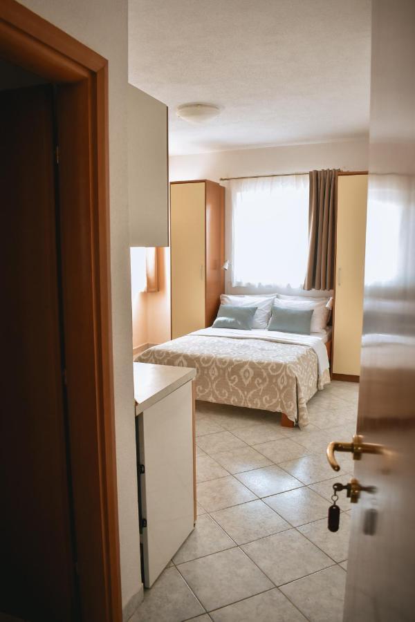 Ferienwohnung Garden House Vodice Exterior foto